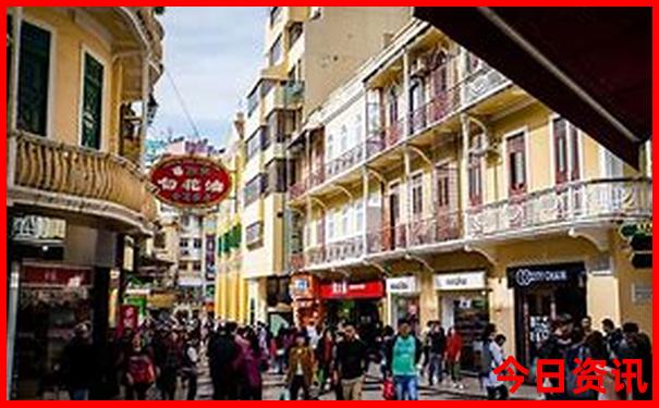 百里杜鹃附近的旅游景点有哪些